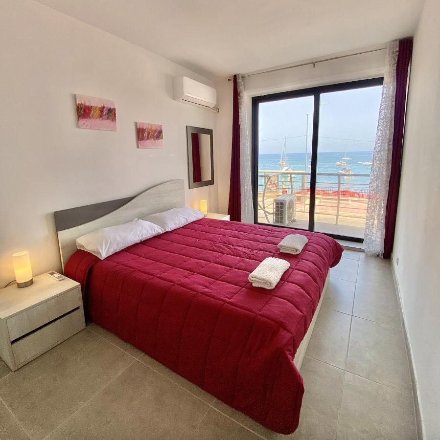 F1 1 Lovely Room, Bathroom And Living Shared Saint Julian's エクステリア 写真